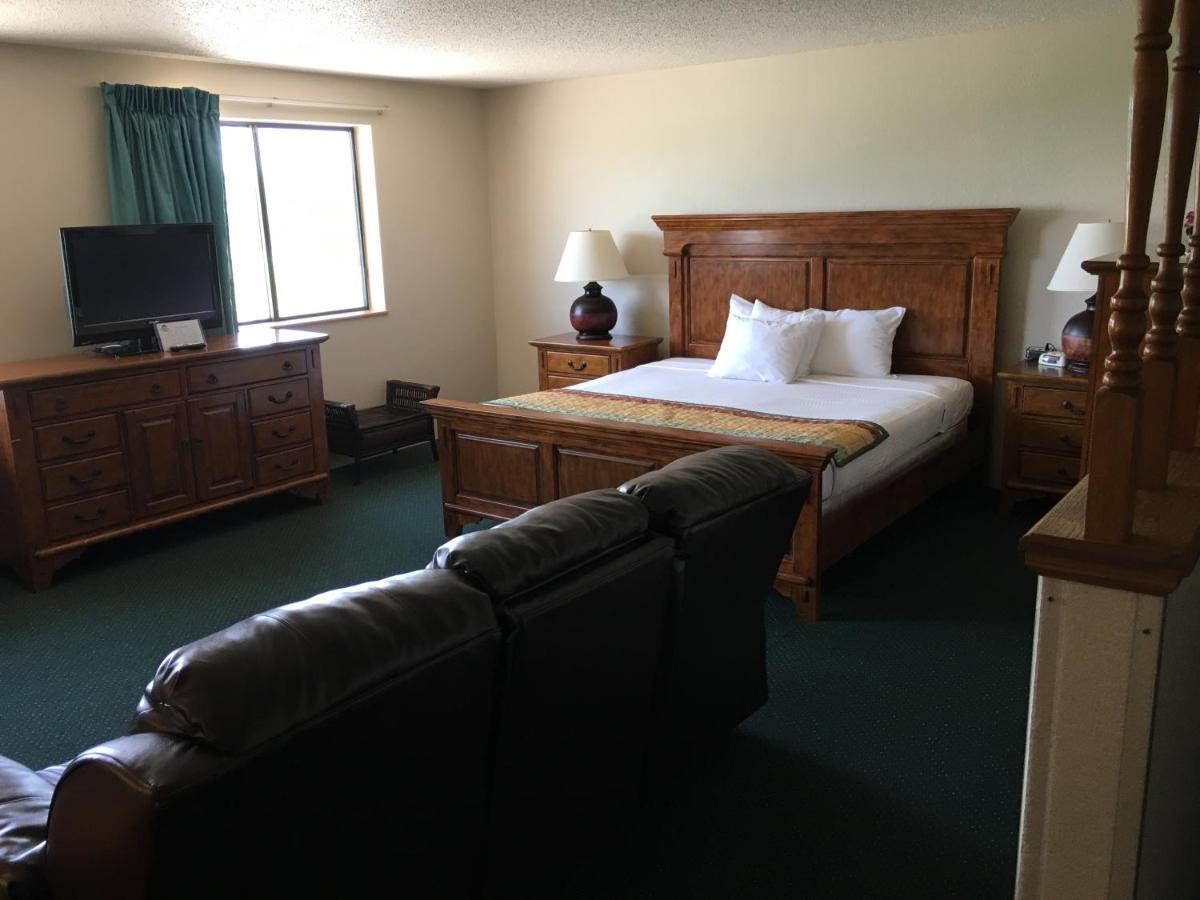 Cassville Four Seasons Inn & Suites Luaran gambar