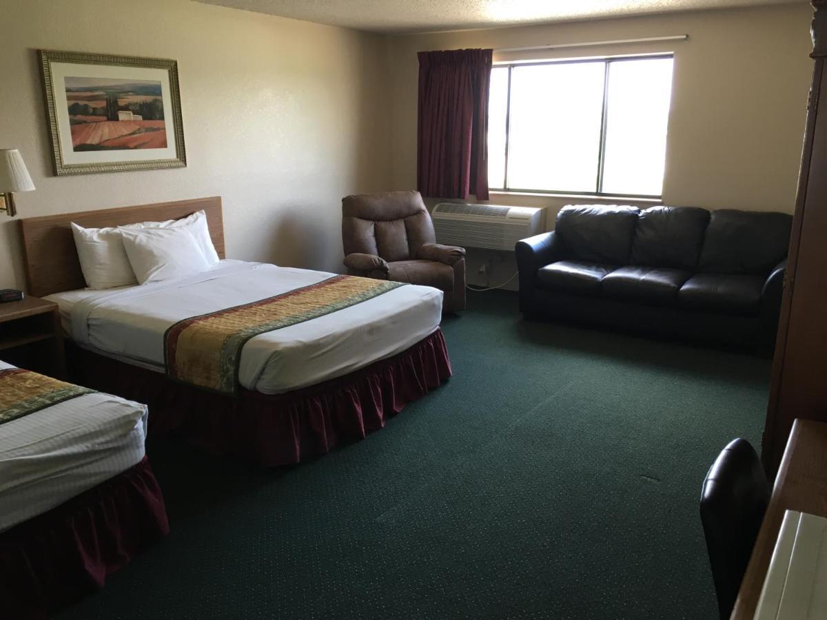 Cassville Four Seasons Inn & Suites Luaran gambar